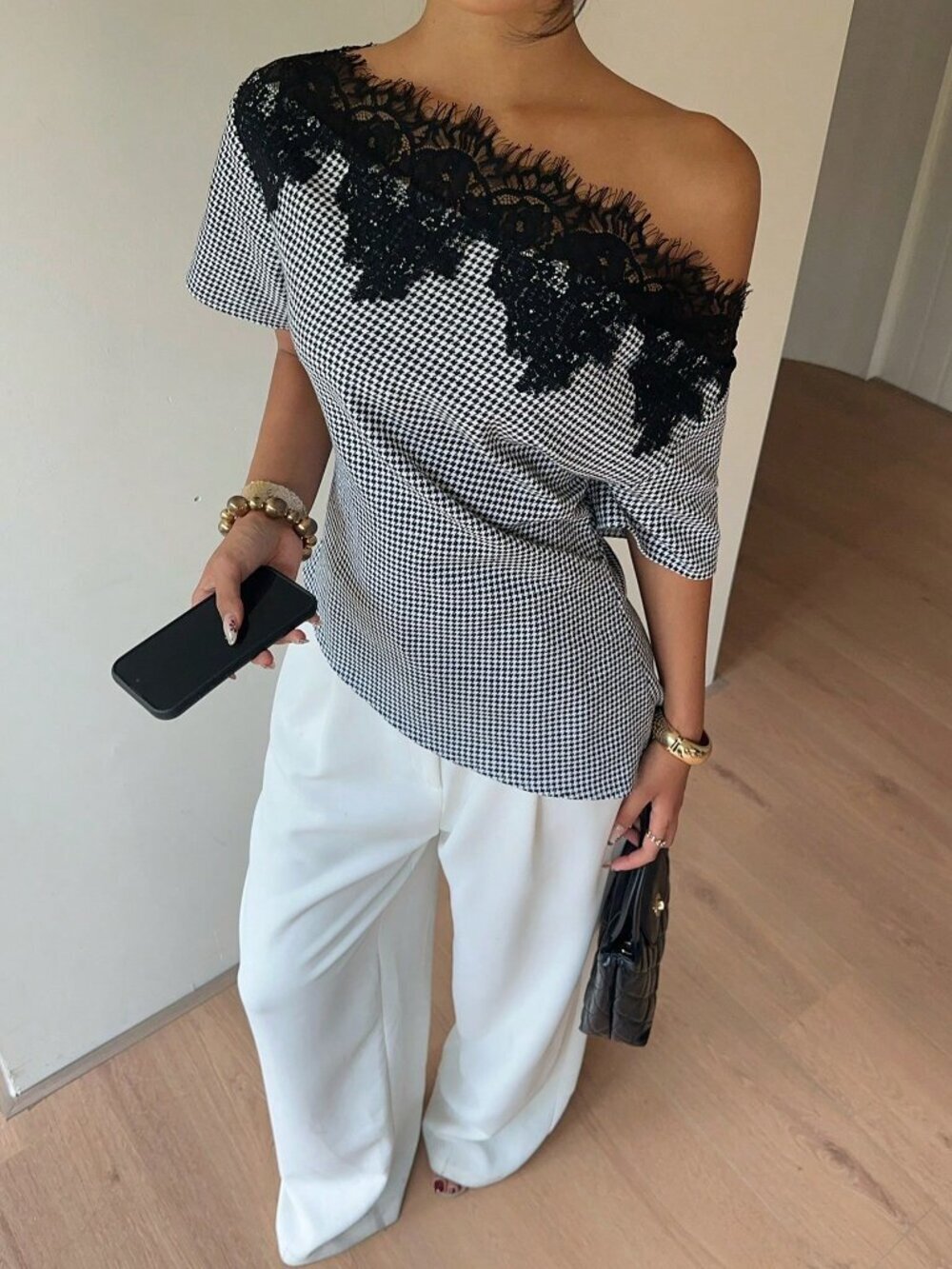Black and White Elegant Women's French-Style Off-Shoulder Blouse with Lace Trim